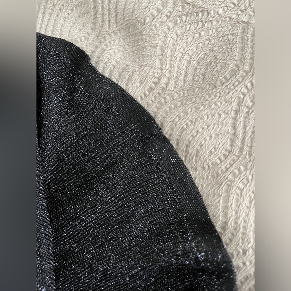 🆕 Anthropologie Pilcro hooded top in black metallic size medium - Picture 11 of 11